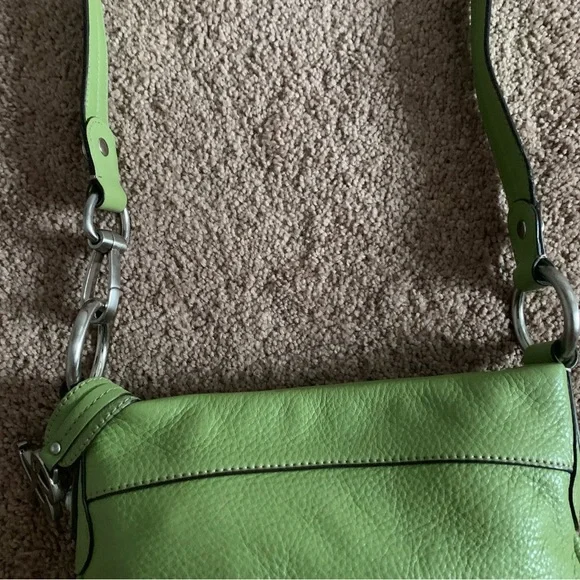 B. Makowsky Green Leather Crossbody Bag - Picture 5 of 16
